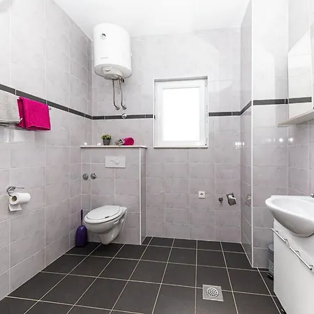 ヴィラ Exquisite Spacious Bufaline With Pool And Gym - Eight Bedroom With Pool And Gym